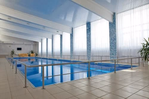 Бассейн в детском лагере АйДаКемп